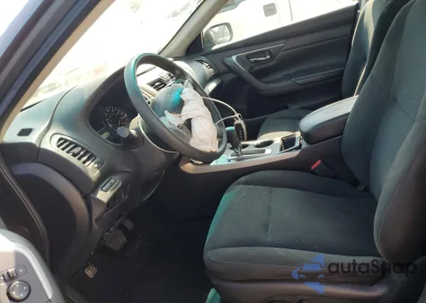 2015 Nissan Altima 2.5 z USA, uszkodzony, nr VIN 1N4AL3AP4FN916223